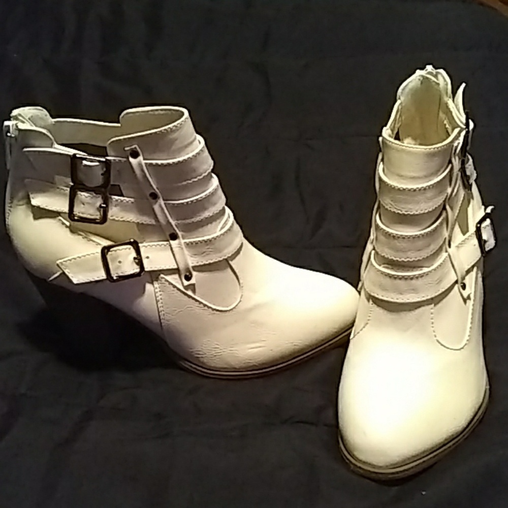 White heel booties
